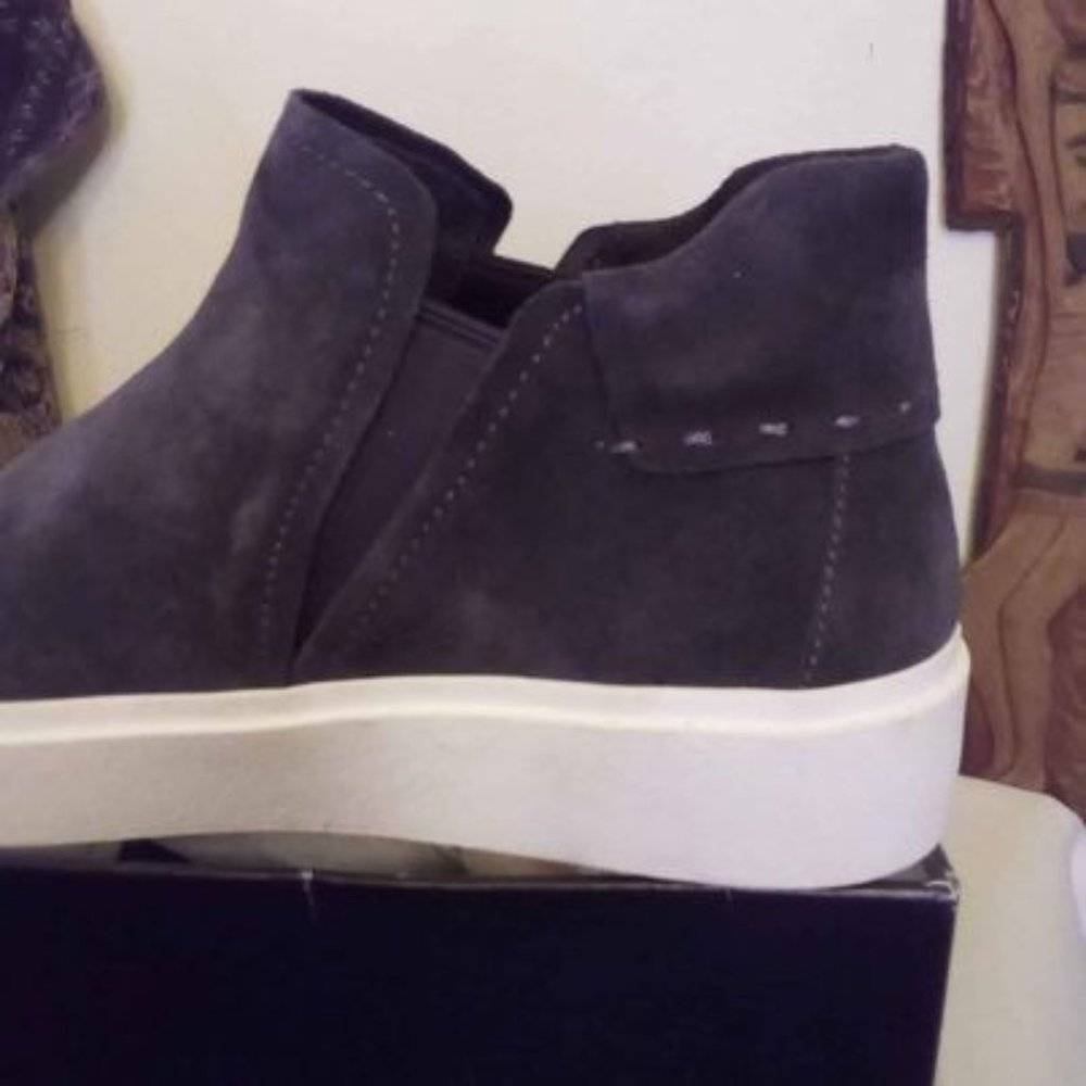 Dolce Vita Wedge suede Booties